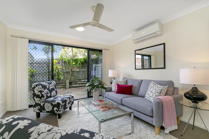 Photo - 3/38 Ashby Street, Fairfield QLD 4103 - Image 2