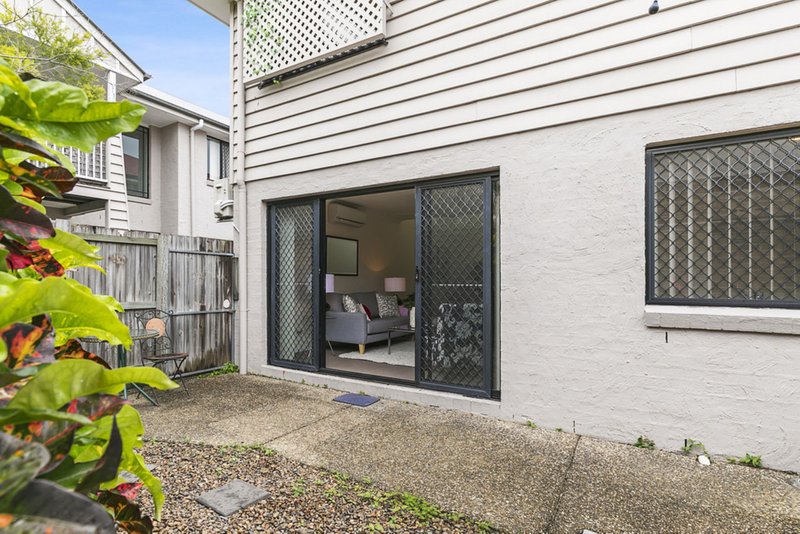 Photo - 3/38 Ashby Street, Fairfield QLD 4103 - Image 14