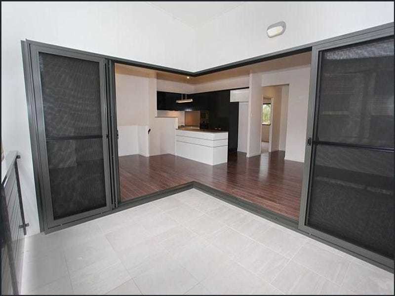 Photo - 3/38 Broadwater Avenue, Maroochydore QLD 4558 - Image 5