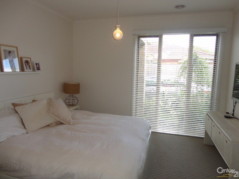 Photo - 3/38 Clay Street, Moorabbin VIC 3189 - Image 6