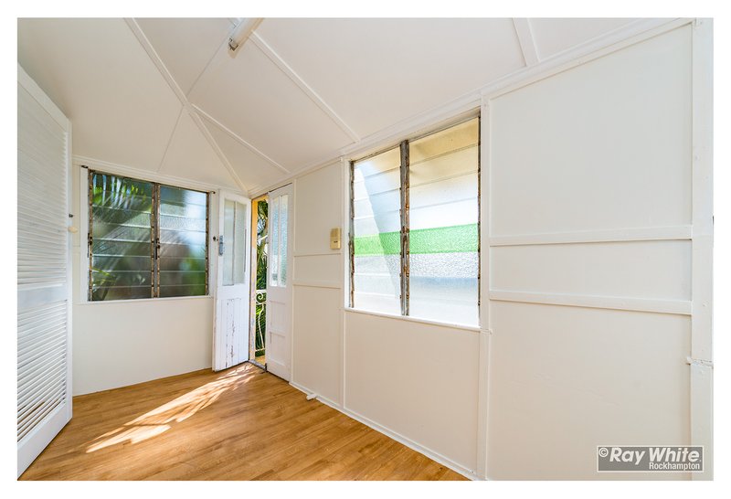 Photo - 338 East Street, Depot Hill QLD 4700 - Image 3