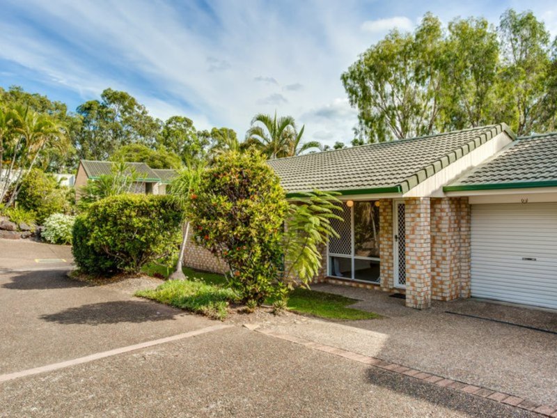 Photo - 33/8 Gooding Drive, Merrimac QLD 4226 - Image 5