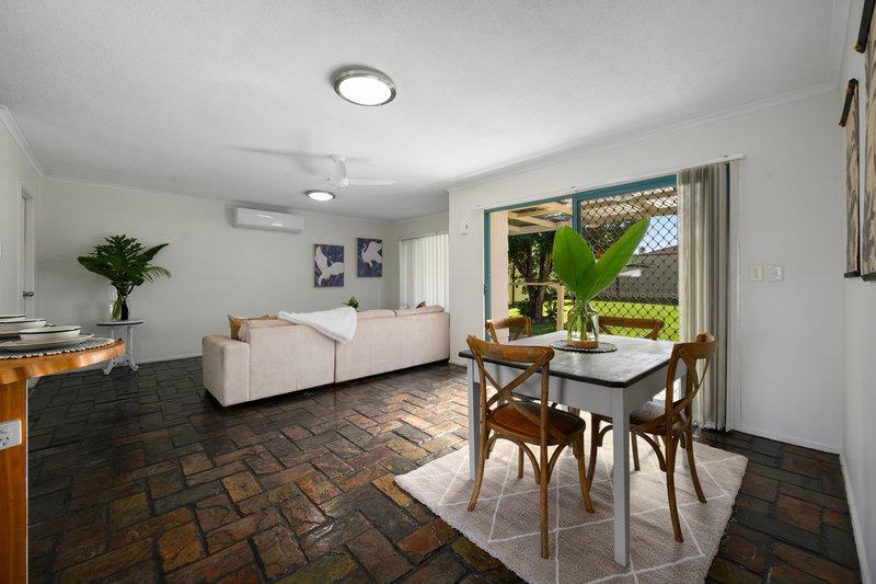 Photo - 338 Government Road, Labrador QLD 4215 - Image 6