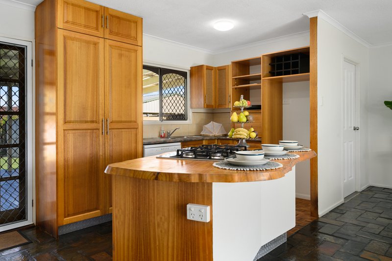 Photo - 338 Government Road, Labrador QLD 4215 - Image 9