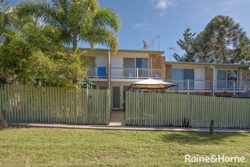 Photo - 3/38 Marten Street, South Gladstone QLD 4680 - Image 2