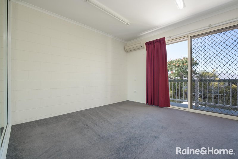 Photo - 3/38 Marten Street, South Gladstone QLD 4680 - Image 9