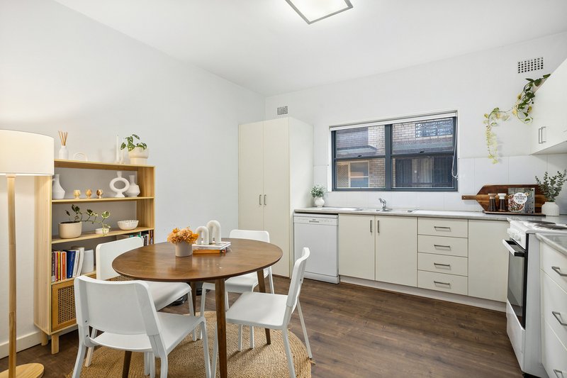 Photo - 3/38 Pleasant Avenue, North Wollongong NSW 2500 - Image 3