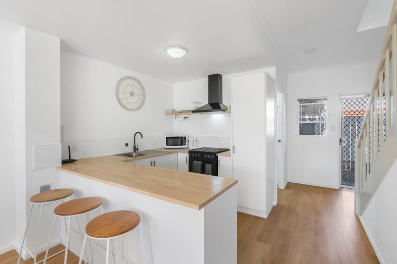 Photo - 3/38 Springfield Crescent, Manoora QLD 4870 - Image 1