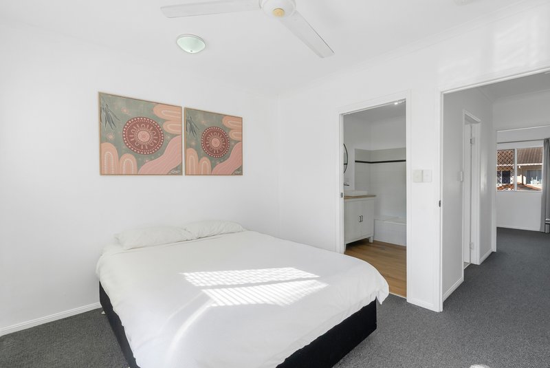 Photo - 3/38 Springfield Crescent, Manoora QLD 4870 - Image 5