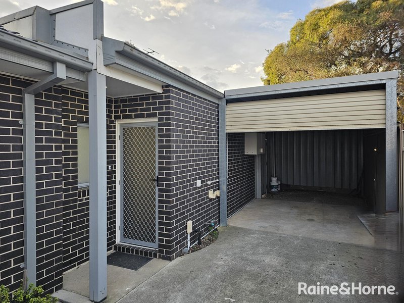 Photo - 3/38 Station Avenue, St Albans VIC 3021 - Image 2