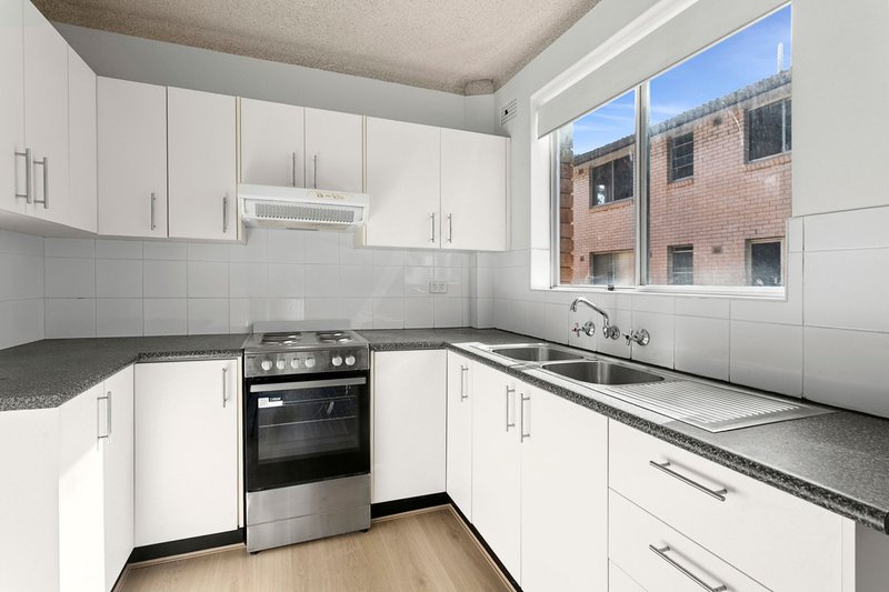 Photo - 3/38 Waine Street, Freshwater NSW 2096 - Image 3