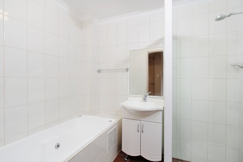 Photo - 33/9-17 Eastbourne Road, Homebush West NSW 2140 - Image 3