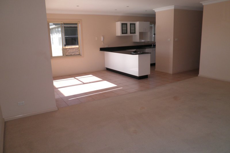 Photo - 3/39 Church Street, Wollongong NSW 2500 - Image 4