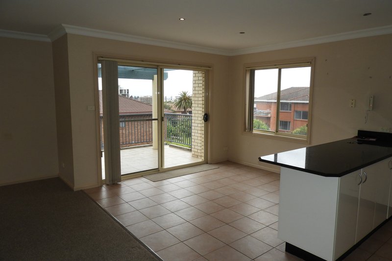 Photo - 3/39 Church Street, Wollongong NSW 2500 - Image 7