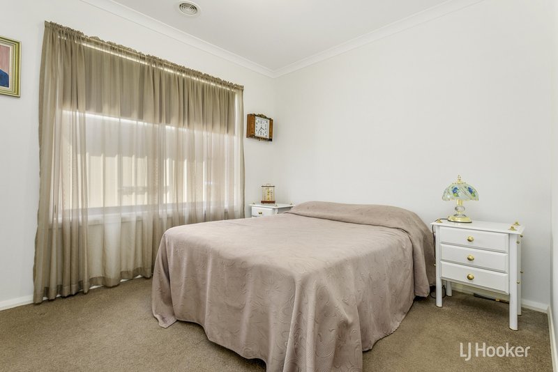 Photo - 3/39 La Rochelle Boulevard, Point Cook VIC 3030 - Image 7