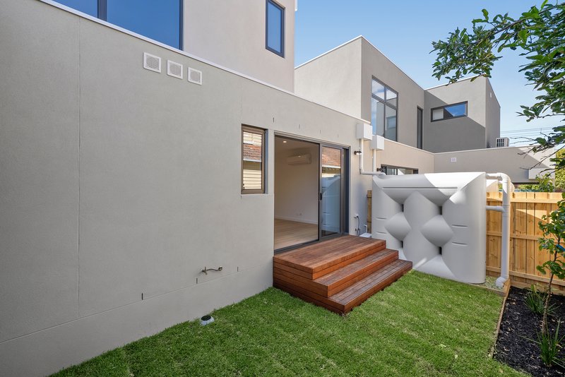 Photo - 3/39 Lees Street, Mckinnon VIC 3204 - Image 6