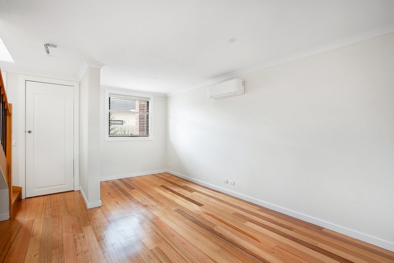 Photo - 3/39 Marchant Avenue, Reservoir VIC 3073 - Image 4