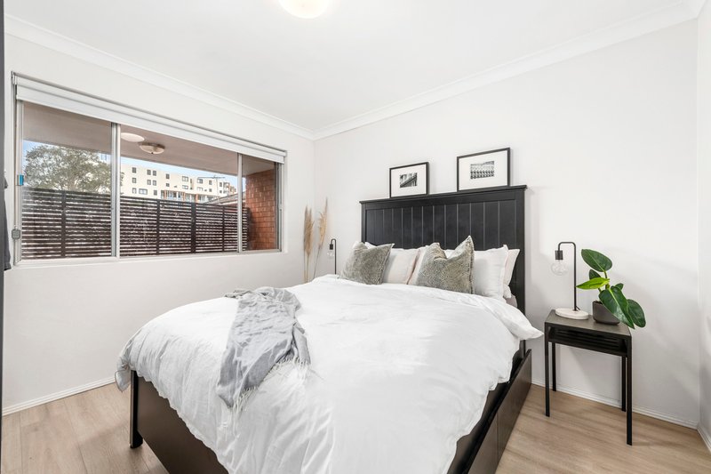 Photo - 3/39 The Crescent, Homebush NSW 2140 - Image 2