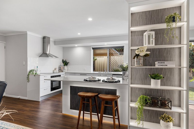 Photo - 3/390-392 Birkdale Road, Wellington Point QLD 4160 - Image 8