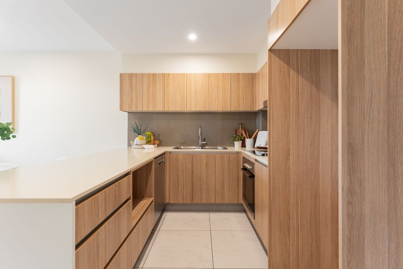 Photo - 33/908 Logan Road, Holland Park West QLD 4121 - Image 5