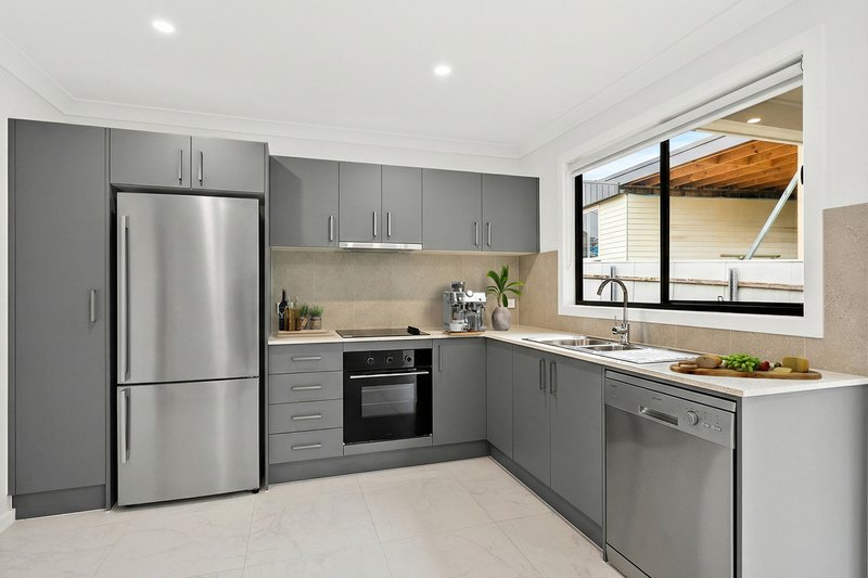 Photo - 33a Cheshire Street, Berkeley NSW 2506 - Image 3