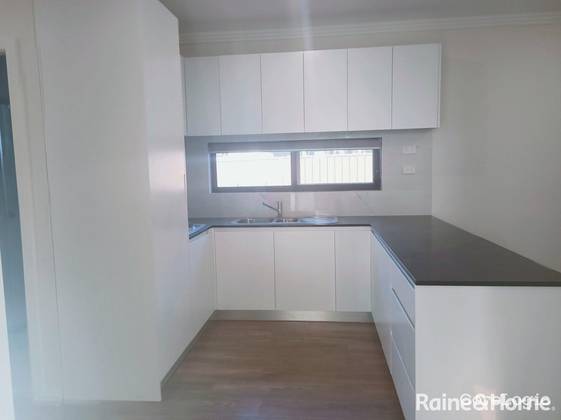 Photo - 33A Durham Street, Minto NSW 2566 - Image 2