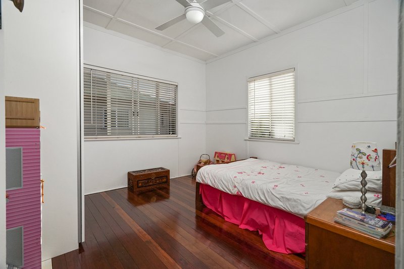 Photo - 33A Gralton Street, Keperra QLD 4054 - Image 9