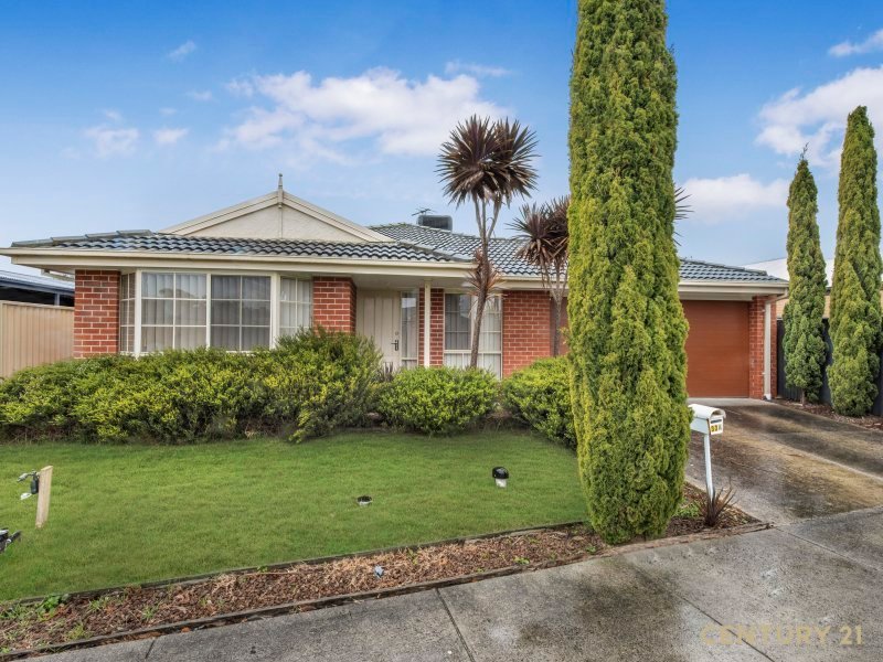 33A Pomegranate Way, Pakenham VIC 3810