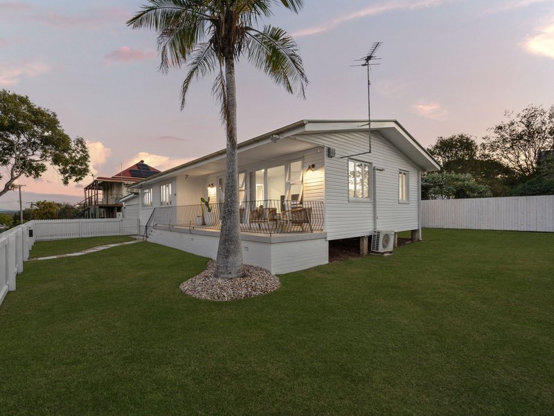 Photo - 33a Thompson Street, Silkstone QLD 4304 - Image 3