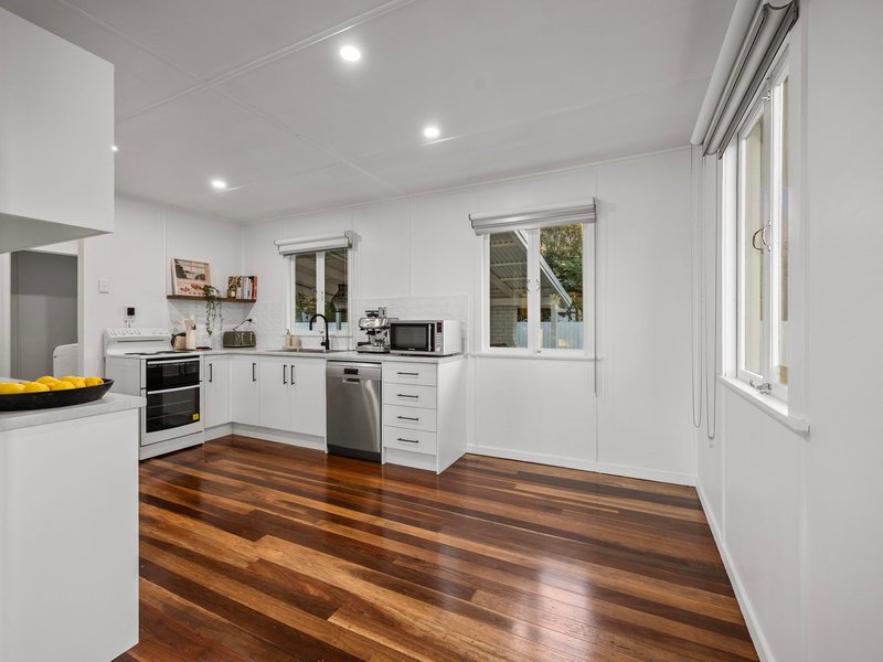 Photo - 33a Thompson Street, Silkstone QLD 4304 - Image 9