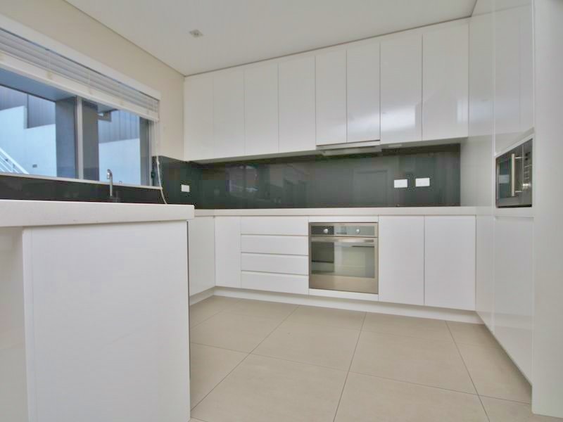 Photo - 33A Wren Street, Condell Park NSW 2200 - Image 2