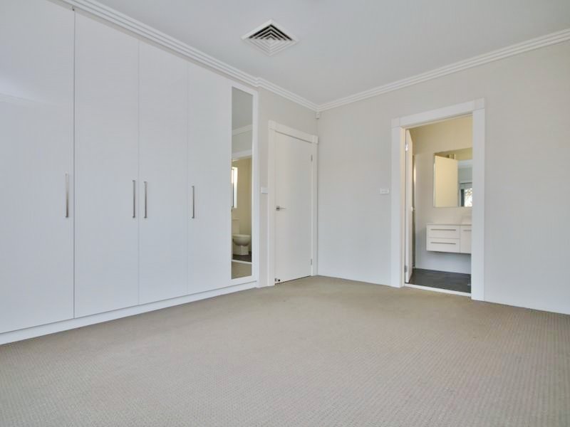 Photo - 33A Wren Street, Condell Park NSW 2200 - Image 3