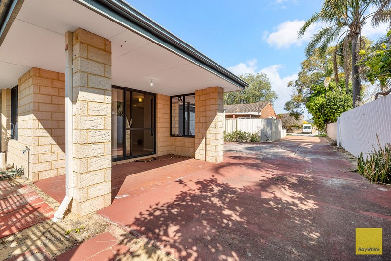 Photo - 33a Wythburn Avenue, Balga WA 6061 - Image 2