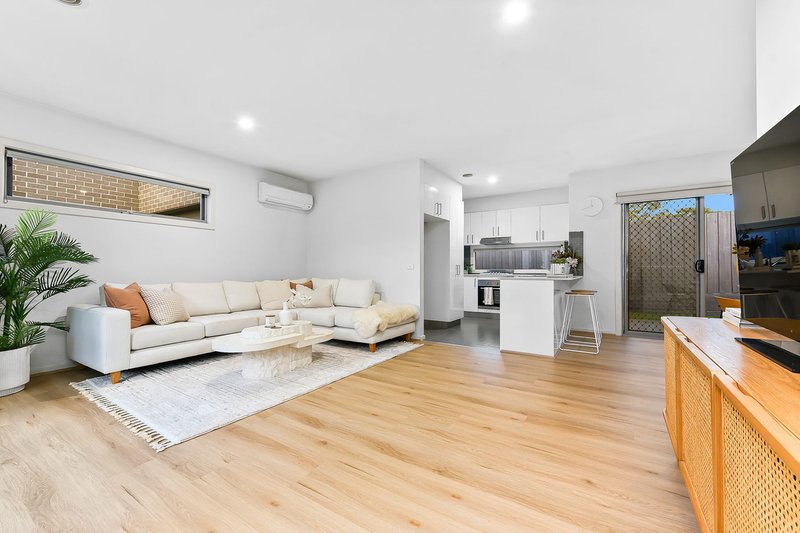 Photo - 3/3B Bawden Street, Carrum Downs VIC 3201 - Image 3