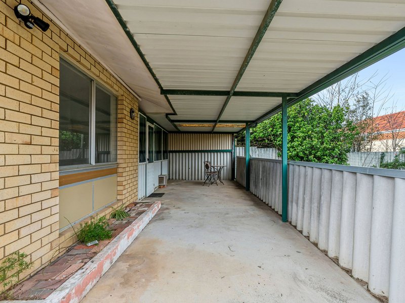 Photo - 33B Cohuna Drive, Armadale WA 6112 - Image 7