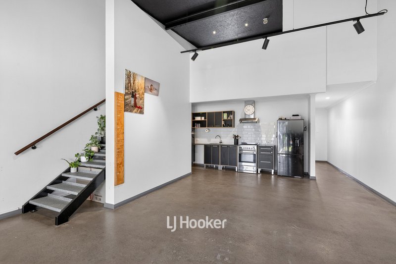 Photo - 33B Constellation Drive, Australind WA 6233 - Image 3