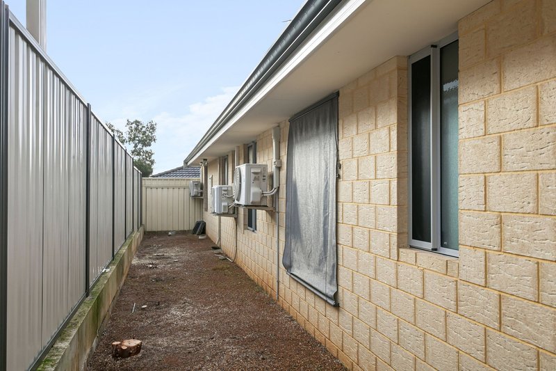 Photo - 33C Winchelsea Road, Nollamara WA 6061 - Image 10