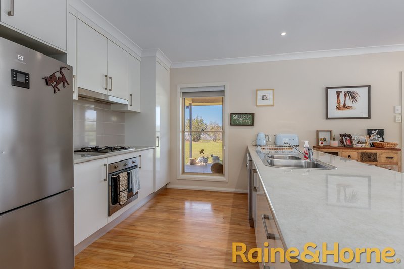 Photo - 33R Panai Avenue, Dubbo NSW 2830 - Image 4