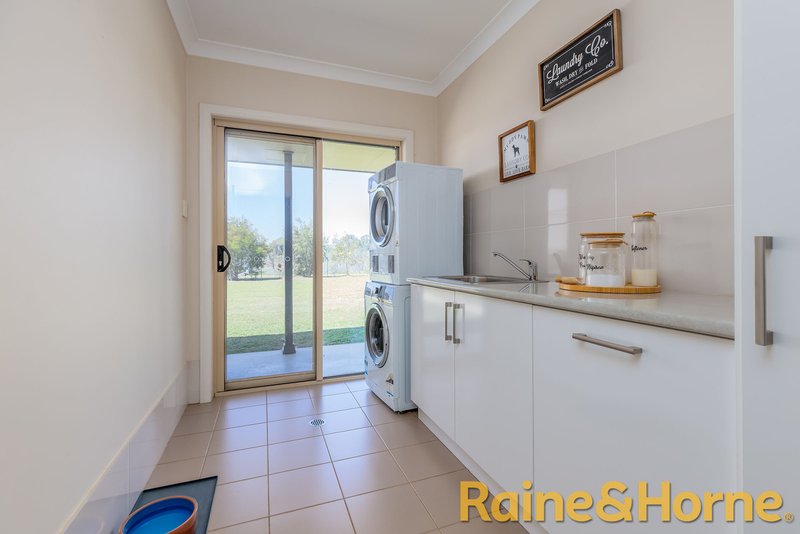 Photo - 33R Panai Avenue, Dubbo NSW 2830 - Image 12