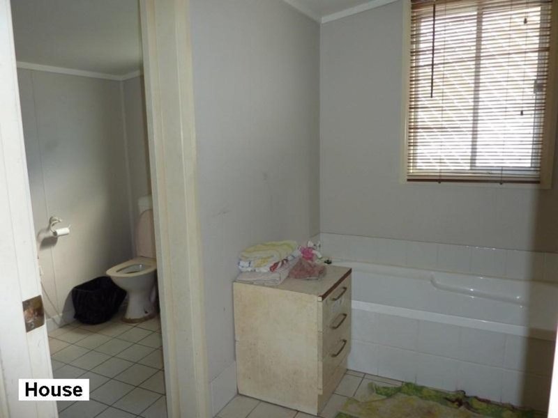 Photo - 34 & 34a Oxley Street, Taree NSW 2430 - Image 9