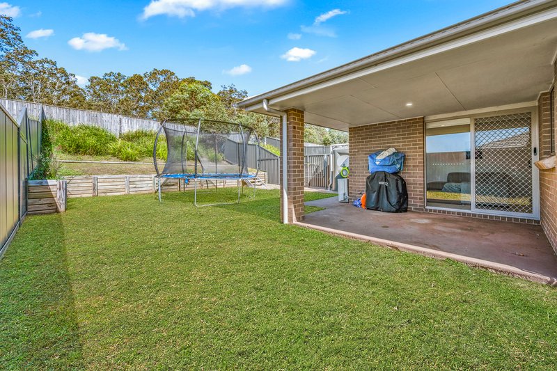 Photo - 34 & 34A Shortland Drive, Aberglasslyn NSW 2320 - Image 24