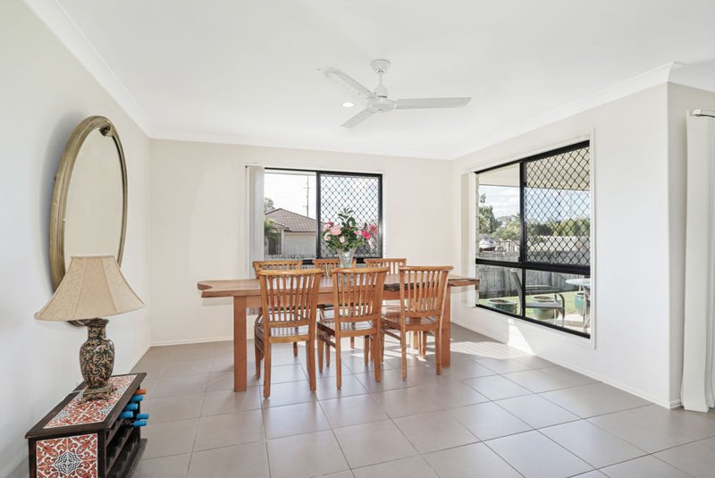 Photo - 34-36 Renmark Crescent, Caboolture South QLD 4510 - Image 9