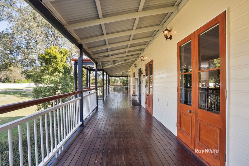 Photo - 34-38 Myora Row, Karalee QLD 4306 - Image 2