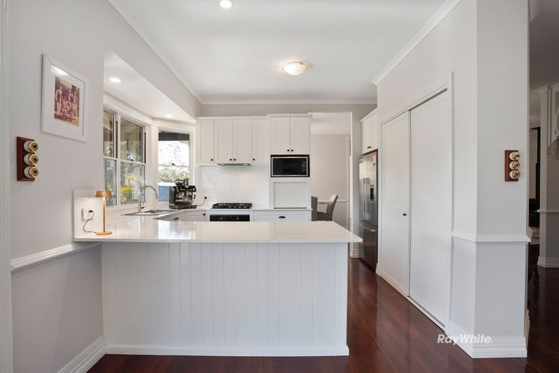 Photo - 34-38 Myora Row, Karalee QLD 4306 - Image 6