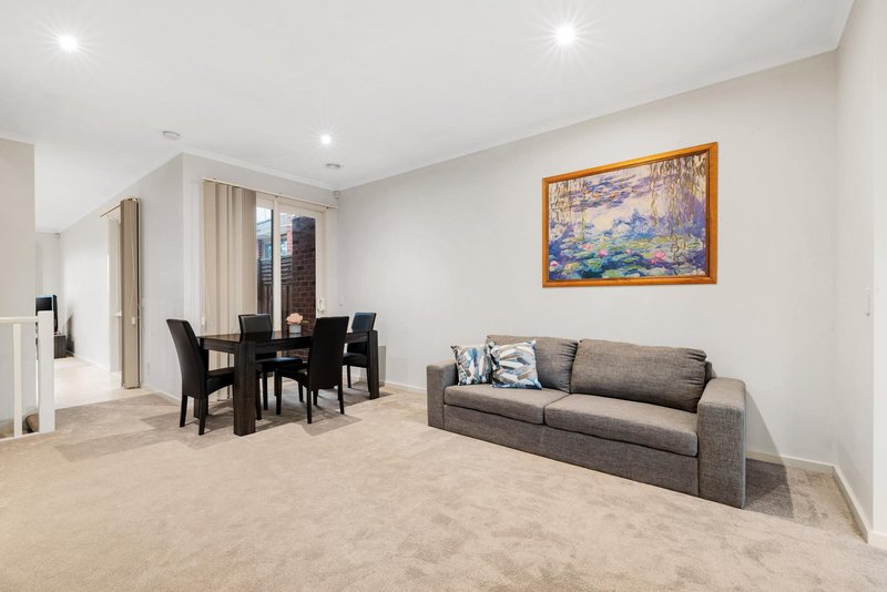 Photo - 3/4-6 Keogh Street, Burwood VIC 3125 - Image 3