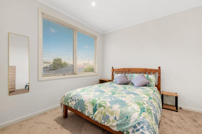 Photo - 3/4-6 Keogh Street, Burwood VIC 3125 - Image 6