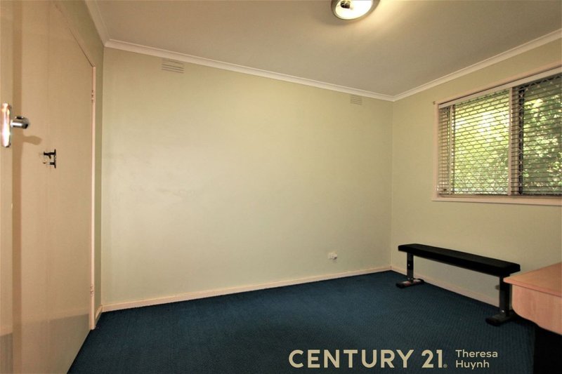 Photo - 3/4-6 Louis Avenue, Dandenong VIC 3175 - Image 6