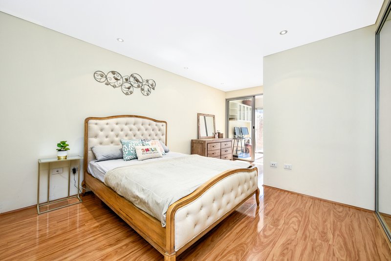 Photo - 3/4-6 Marlborough Road, Homebush West NSW 2140 - Image 6