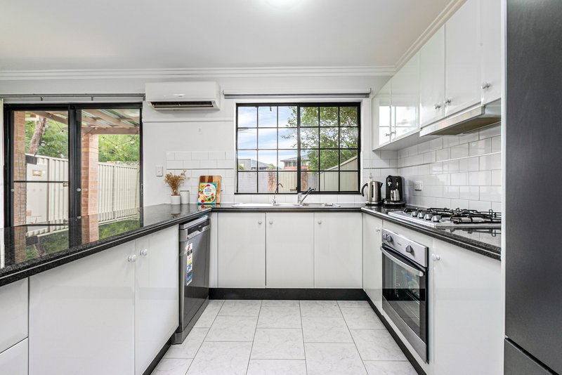 Photo - 3/4-8 Russell Street, Baulkham Hills NSW 2153 - Image 5