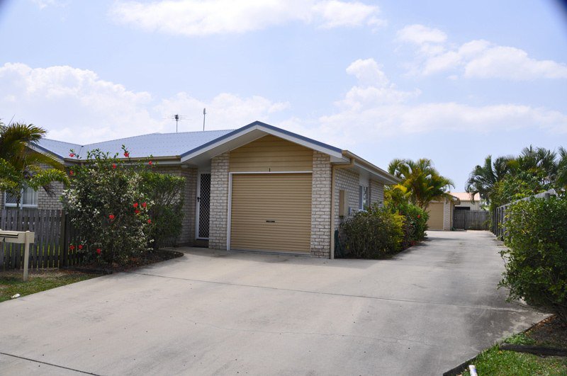 Photo - 3/4 Absolon Street, South Mackay QLD 4740 - Image 1